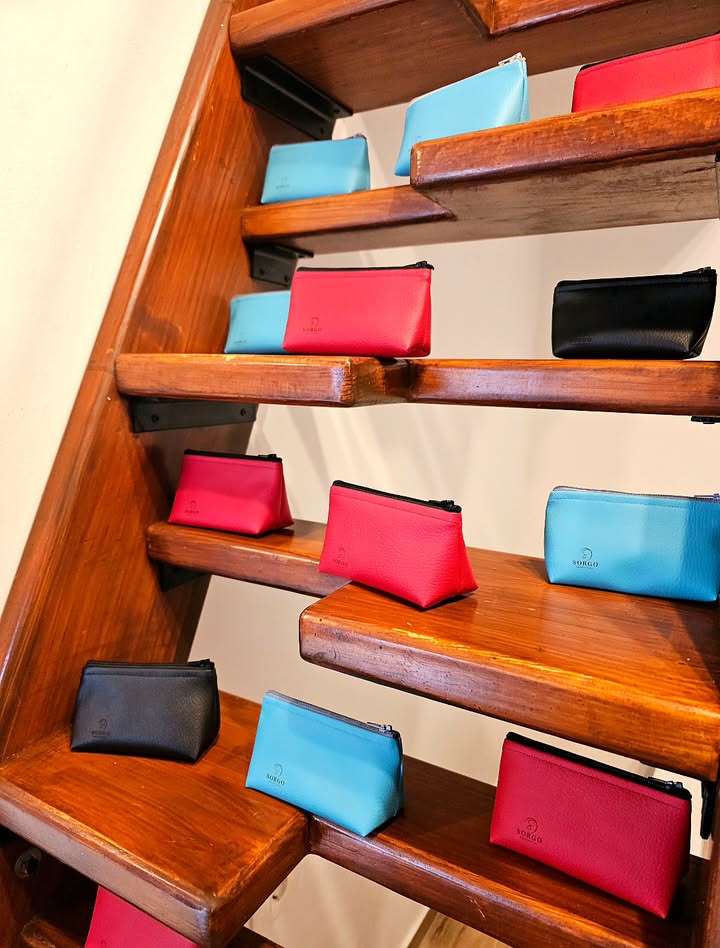 Toiletry bag - Color of your choice